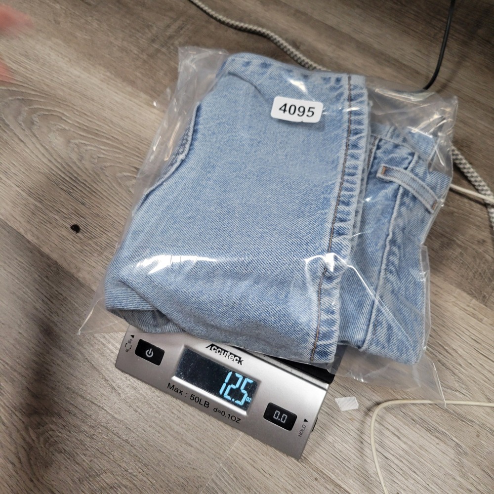 Levi's Denim Shorts Juniors 7 Light Blue High Rise 100% Cotton Vintage 4095 - Picture 8 of 8
